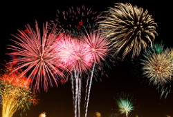 independence-day-fireworks-displays-on-americas-waterways