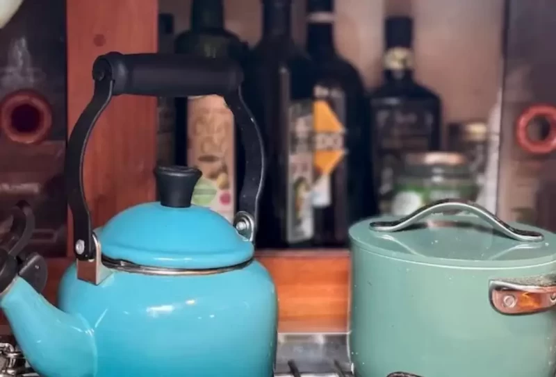 galley-tips-for-reducing-propane-use-on-a-boat